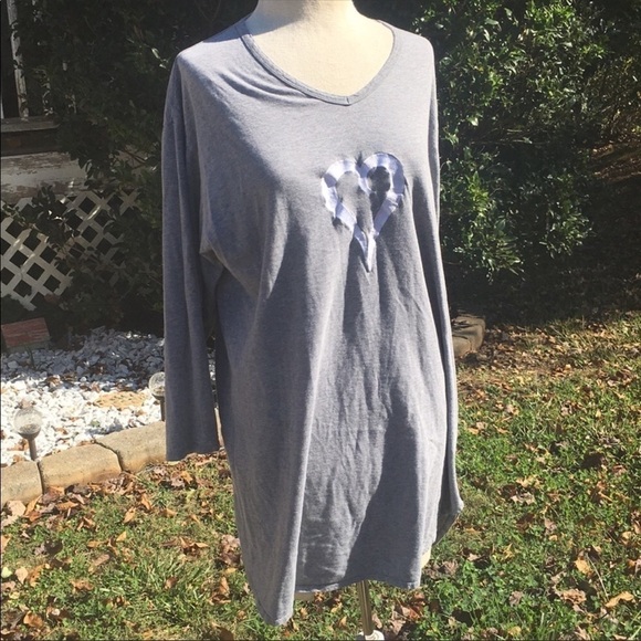 Victoria’s Secret heart Sleep Shirt - Picture 1 of 8